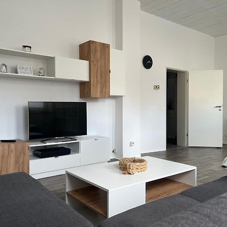 Ferienwohnung Frisch Renoviert - Ruhig Aber Dennoch Sehr Zentral Gelegen Wilhelmshaven Exterior foto